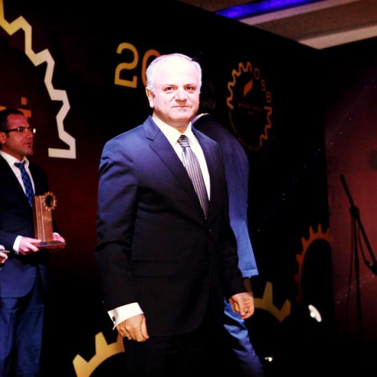 Mersin Valisi Özdemir Çakacak MTOSB Ödülleri Organizasyonu'nda